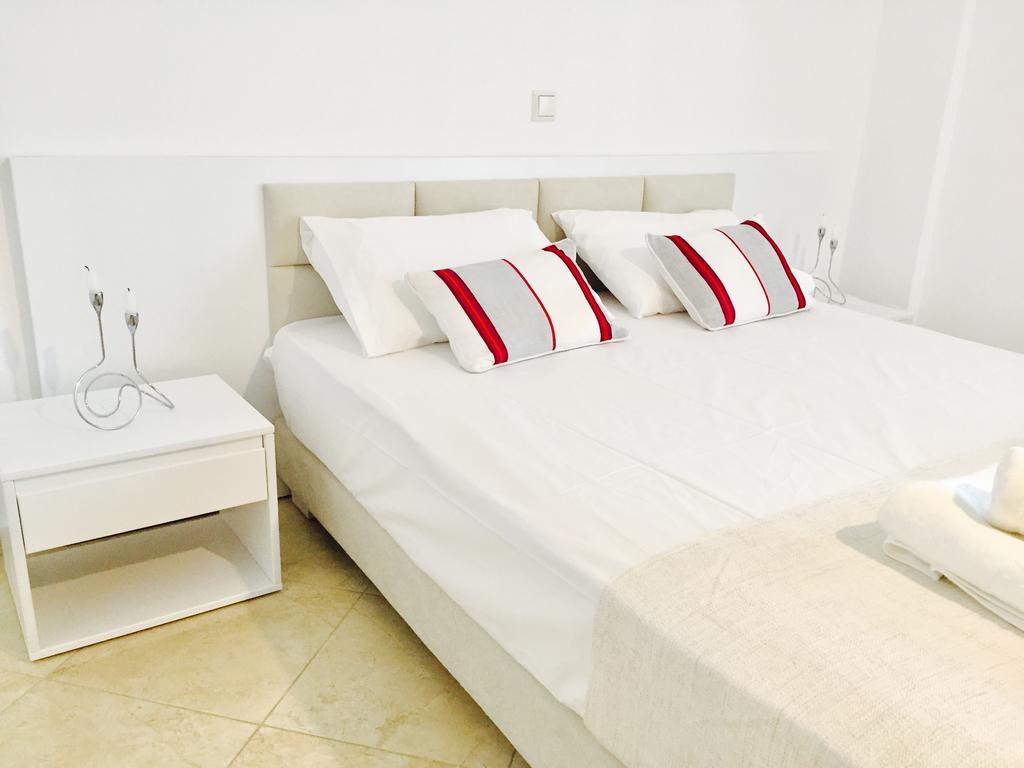 Sea And Sun Apartments Sarandë 客房 照片