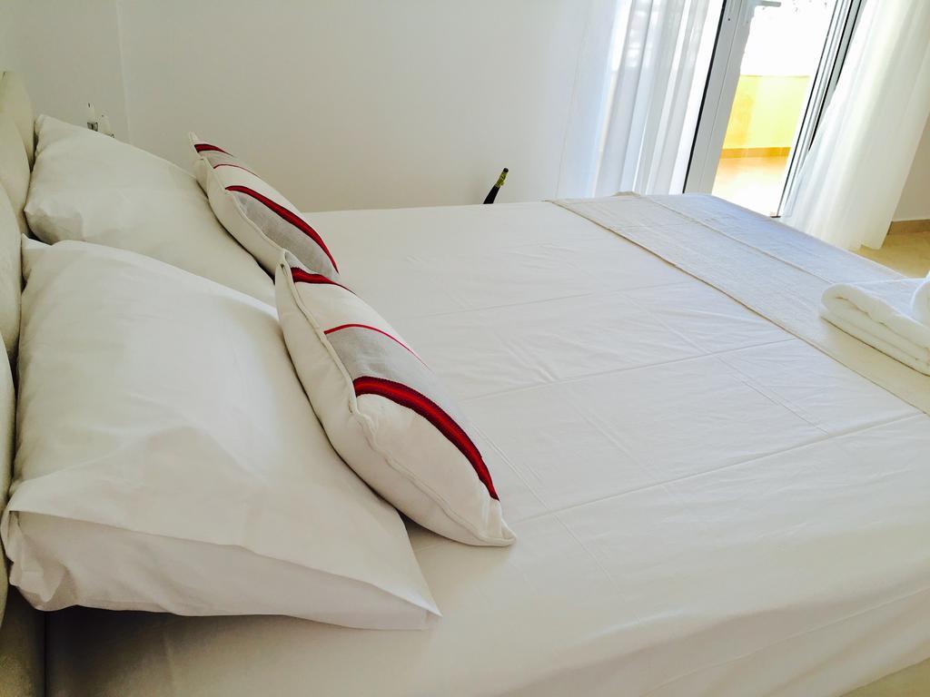 Sea And Sun Apartments Sarandë 客房 照片