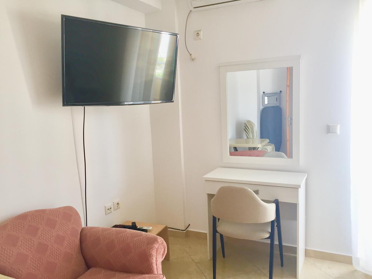 Sea And Sun Apartments Sarandë 外观 照片